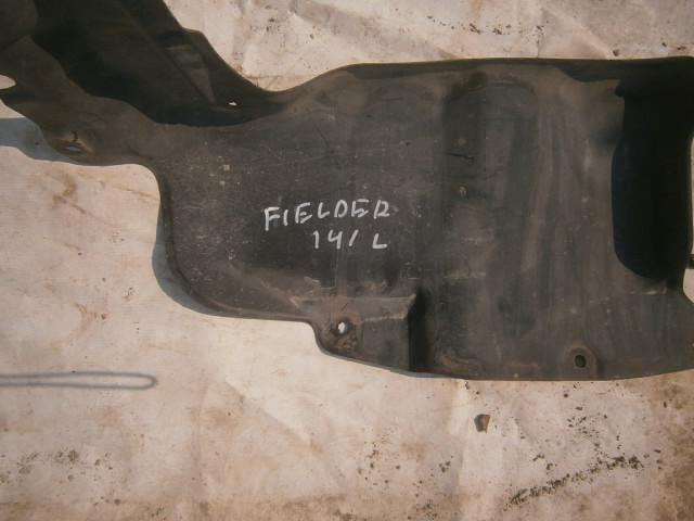 Подкрылок Тойота Королла Филдер в Ижевске 26428