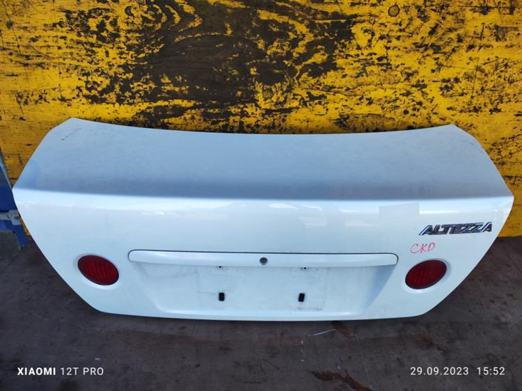 Крышка багажника Тойота Алтеза в Ижевске 651581